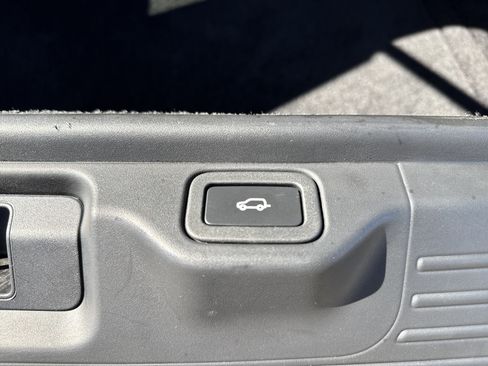 Used 2021 Land Rover Range Rover image 35