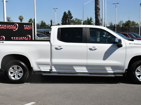 Used 2024 Chevrolet Silverado 1500 LT w/ Protection Package AWD/4WD image 9