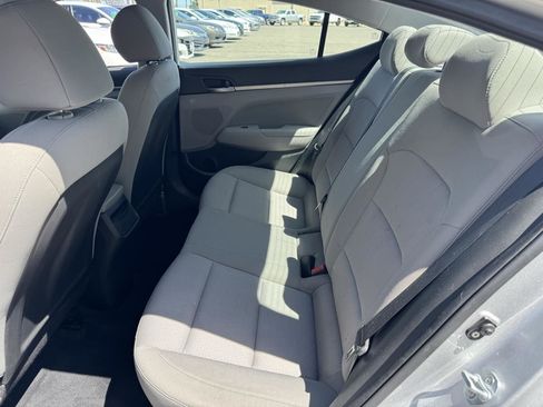 Used 2018 Hyundai Elantra SEL image 17