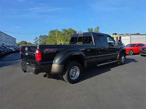 Used 2015 Ford F350 King Ranch w/ King Ranch w/Chrome Package image 4