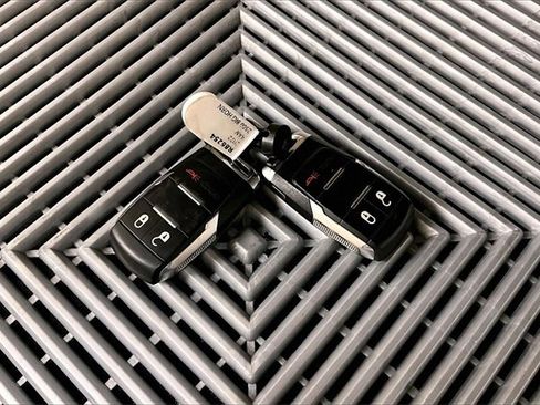 Used 2022 RAM 2500 Big Horn image 9