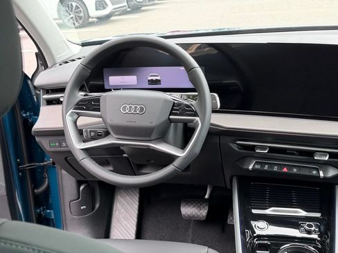 New 2026 Audi Q3 quattro 2.0T AWD/4WD image 19