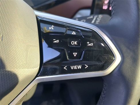 Certified 2021 Volkswagen ID.4 Pro S w/ Gradient Package image 31