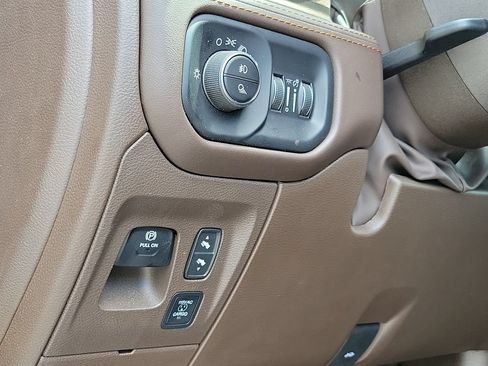 Used 2026 RAM 1500 Limited AWD/4WD image 19