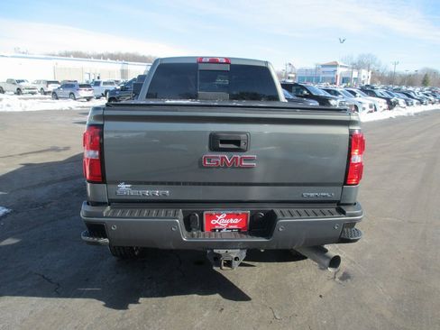 Used 2017 GMC Sierra 2500 Denali w/ Duramax Plus Package image 4