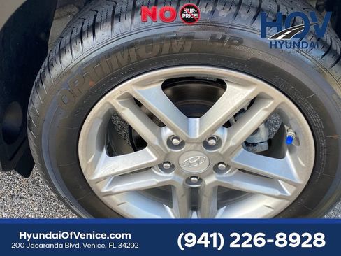 Used 2018 Hyundai Kona SE FWD image 47