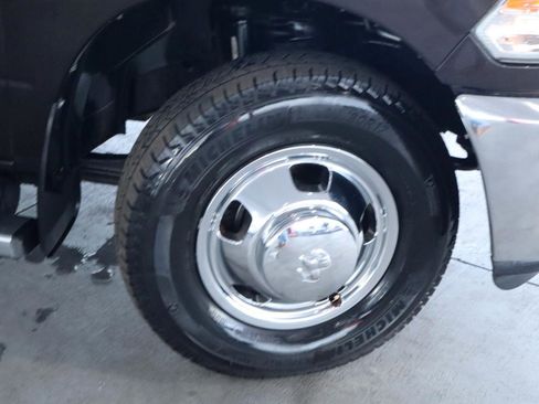 Used 2016 RAM 3500 Big Horn RWD image 3