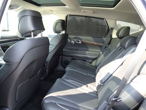 New 2025 Genesis GV80 2.5T Prestige image 12