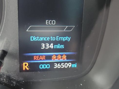 Used 2022 Toyota Corolla SE w/ SE Preferred Package FWD image 37
