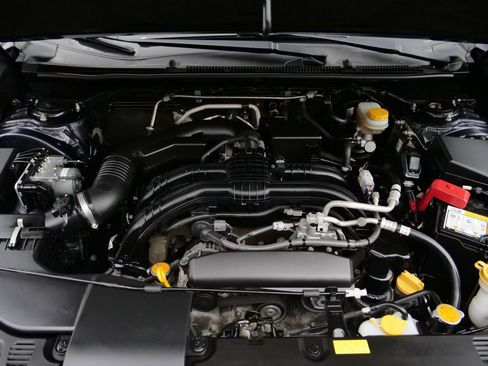 Used 2019 Subaru Crosstrek 2.0i Limited w/ Moonroof Package w/Navigation image 41