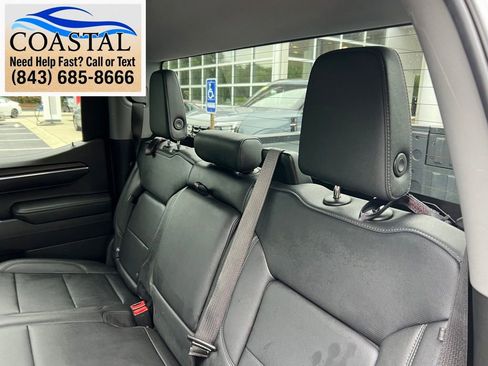Used 2025 GMC Sierra 1500 SLT RWD image 17