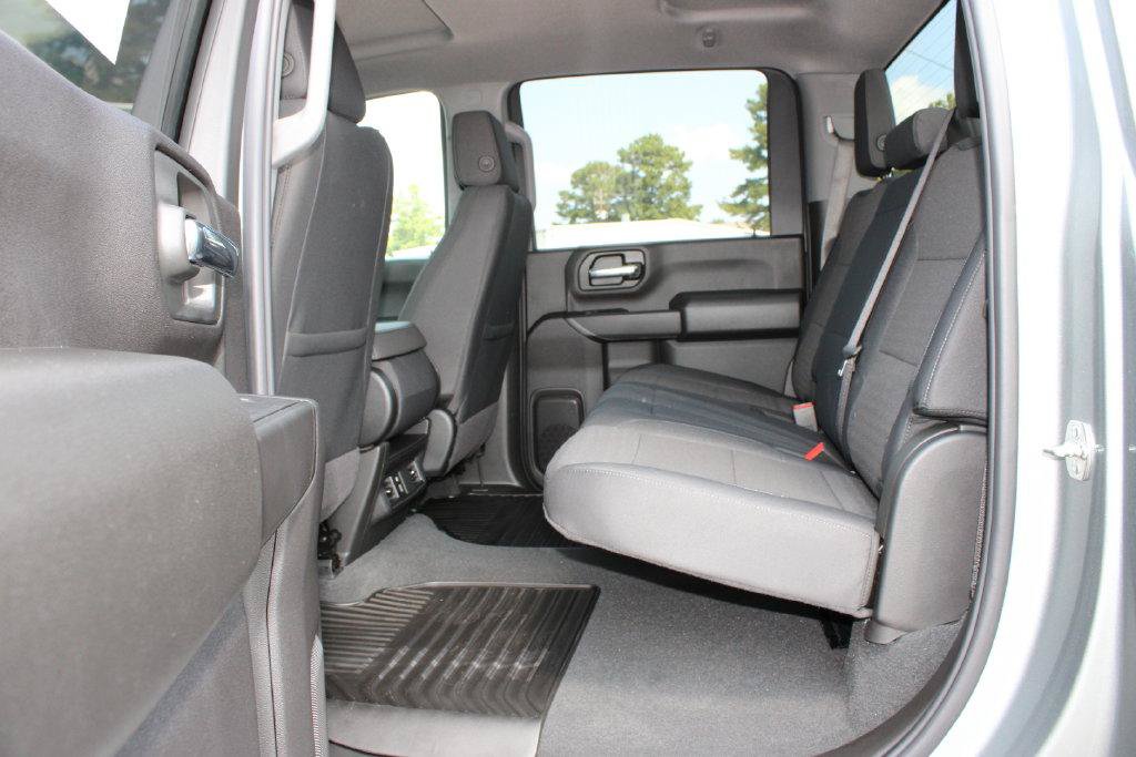 New 2026 Chevrolet Silverado 2500 Custom w/ Custom Value Package AWD/4WD image 13