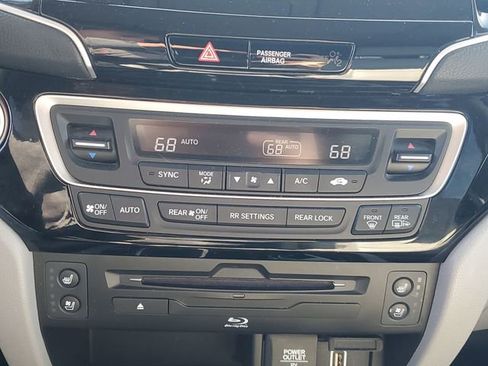 Used 2022 Honda Pilot Elite image 24