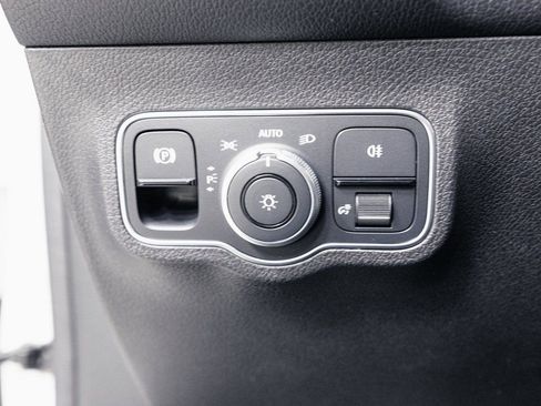 Certified 2023 Mercedes-Benz EQB 300 300 image 9