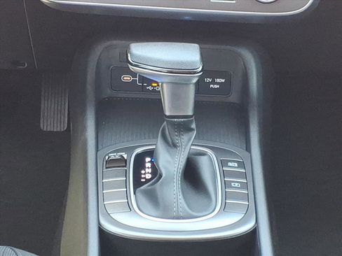 New 2026 Hyundai Kona SE image 9