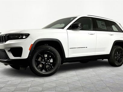 New 2025 Jeep Grand Cherokee Altitude