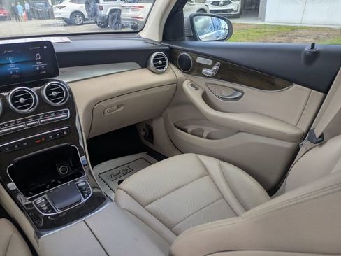 Used 2021 Mercedes-Benz GLC 300 image 15