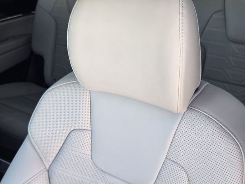 Certified 2022 Kia Telluride SX w/ SX Prestige Package image 13