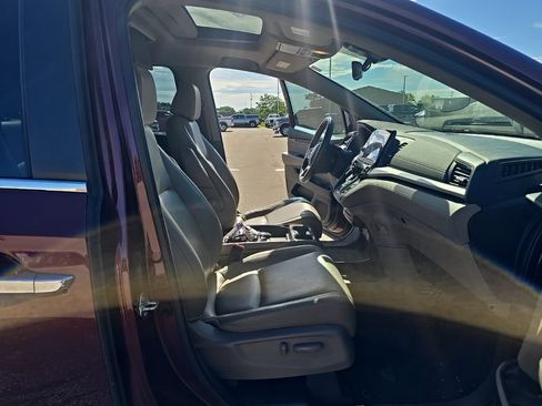 Used 2018 Honda Odyssey Touring image 22