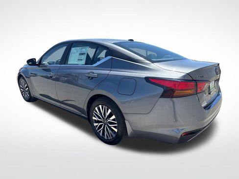 New 2026 Nissan Altima 2.5 SV FWD image 5