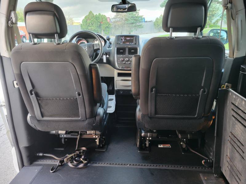 Used 2019 Dodge Grand Caravan SE w/ Power Convenience Group I FWD image 25