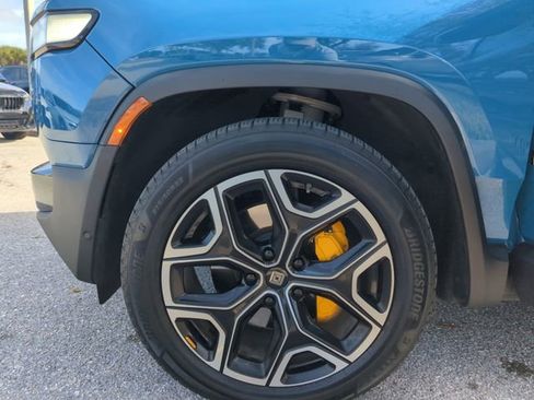 Used 2023 Rivian R1T Adventure image 31