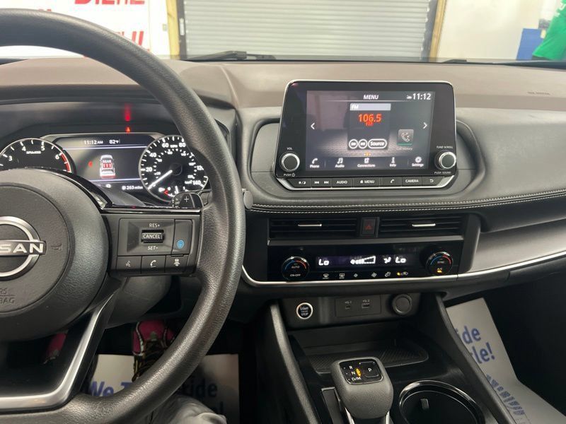 Used 2023 Nissan Rogue SV AWD/4WD image 22