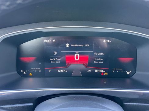 Used 2024 Volkswagen Tiguan Wolfsburg Edition image 9