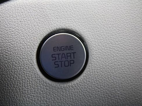 Certified 2021 Kia Sorento S image 33