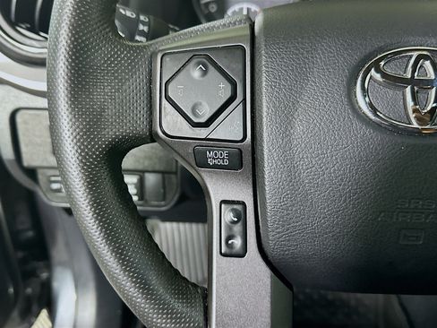 Used 2022 Toyota Tacoma TRD Sport w/ Technology Package RWD image 16