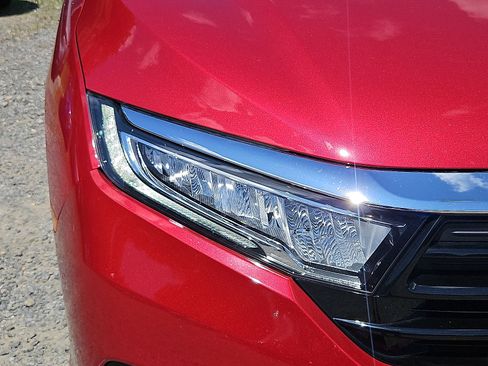 Certified 2023 Honda Odyssey EX image 10