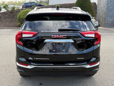 Used 2022 GMC Terrain Denali image 4