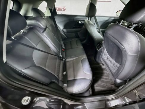 Used 2018 Kia Niro EX w/ EX Touring Graphite Edition FWD image 27