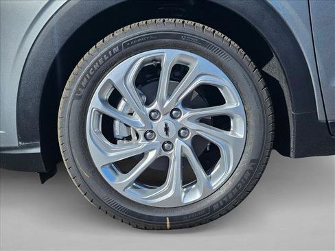 New 2027 Chevrolet Bolt LT w/ Comfort Package FWD image 11
