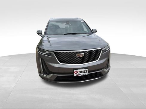 Used 2022 Cadillac XT6 Premium Luxury AWD/4WD image 4