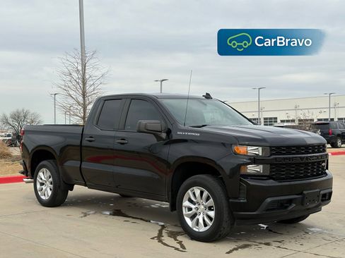 Used 2020 Chevrolet Silverado 1500 Custom w/ Custom Value Package image 1