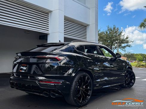 Used 2024 Lamborghini Urus S image 65