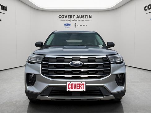 Certified 2025 Ford Explorer Active w/ Active Comfort Package RWD image 8