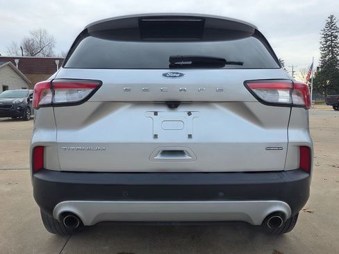 Used 2020 Ford Escape Titanium w/ Titanium Premium Package 2.0 image 18