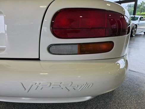Used 1996 Dodge Viper RT/10 RWD image 19