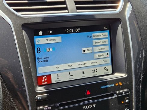 Used 2018 Ford Explorer Sport w/ Ford Safe & Smart Package AWD/4WD image 10