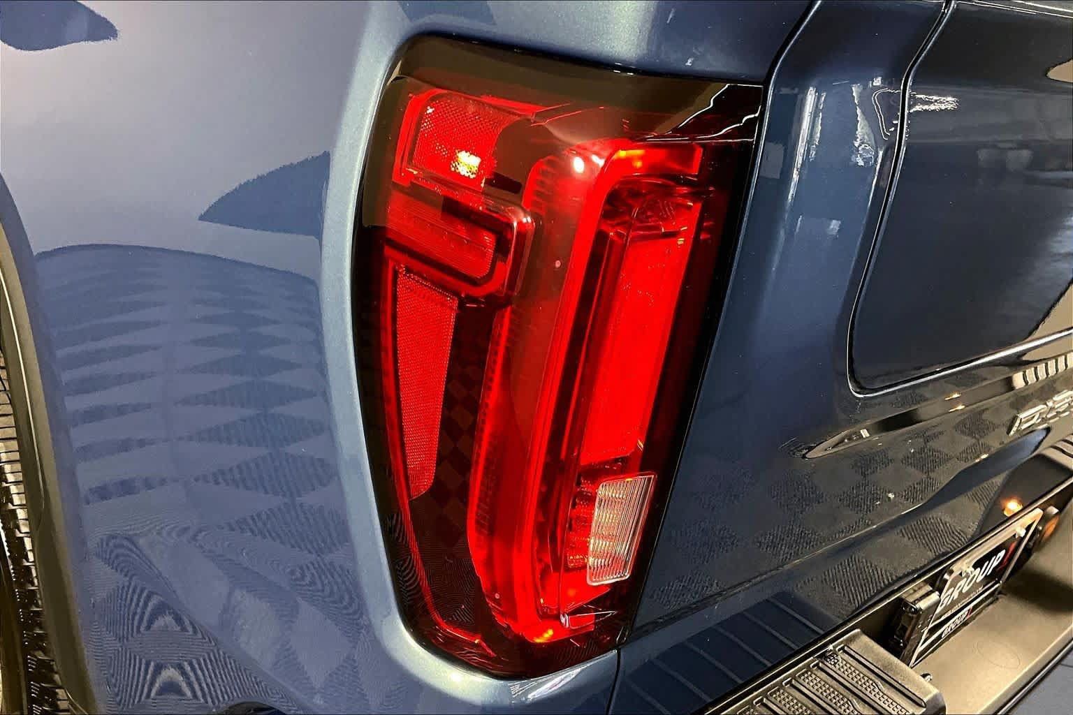 Used 2024 GMC Sierra 1500 Denali w/ Technology Package RWD image 27