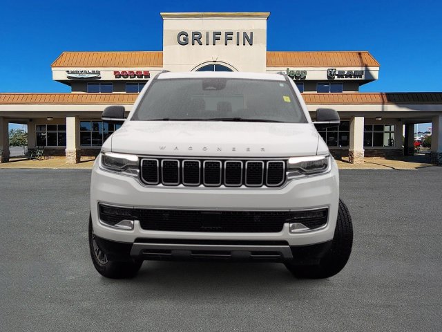 Used 2024 Jeep Wagoneer Series II w/ Flexible Seating Group AWD/4WD image 12