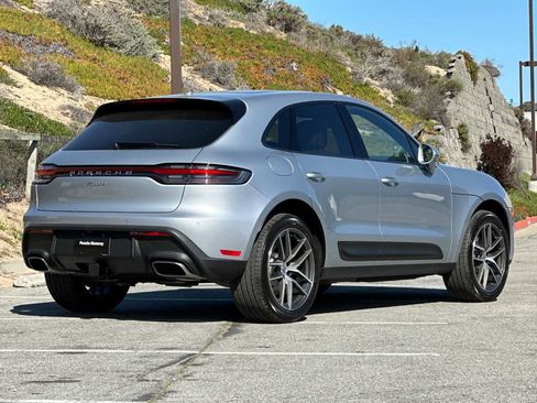 New 2026 Porsche Macan image 7