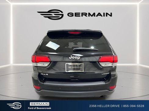 Used 2022 Jeep Grand Cherokee Laredo X AWD/4WD image 6