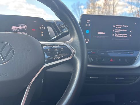 Used 2022 Volkswagen ID.4 Pro image 43