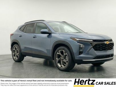 Used 2025 Chevrolet Trax LT