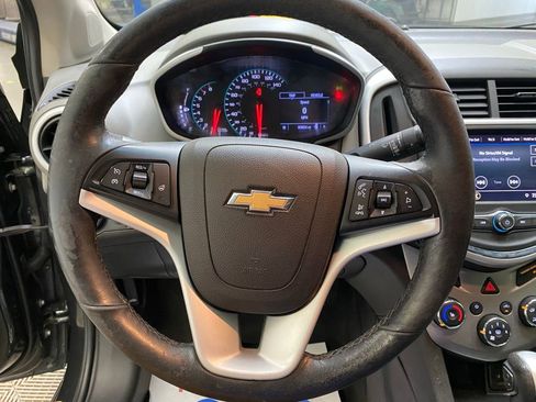 Used 2020 Chevrolet Sonic LT w/ Convenience Package FWD image 20