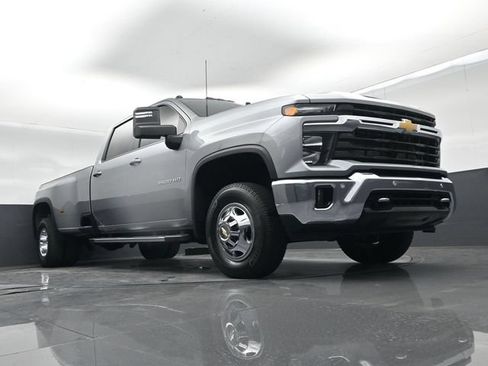Used 2025 Chevrolet Silverado 3500 LT w/ All Star Edition AWD/4WD image 45