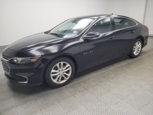 Used 2018 Chevrolet Malibu LT FWD image 2